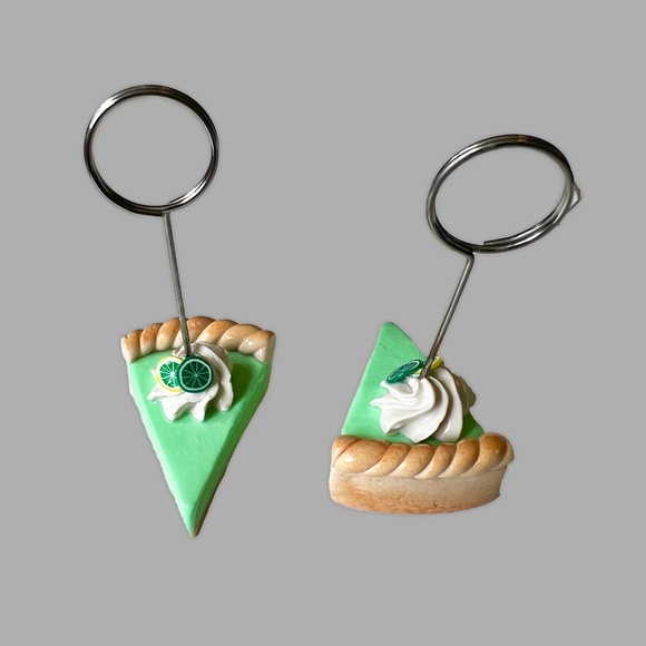 Key Lime Pie Place Card Holders - Set of 2 Hand-Sculpted Table Decor - Name Card - Picture 12 of 13